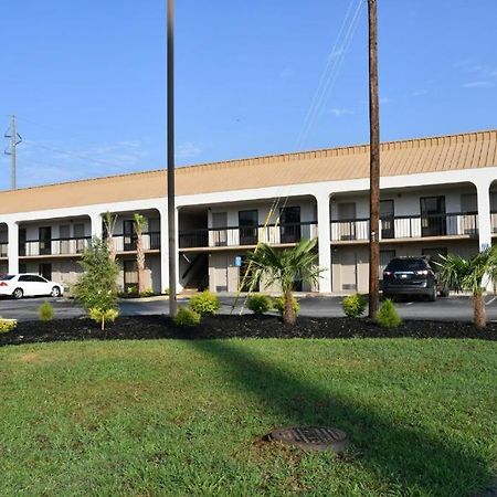 Motel Baymont By Wyndham Macon I-75 Exterior foto