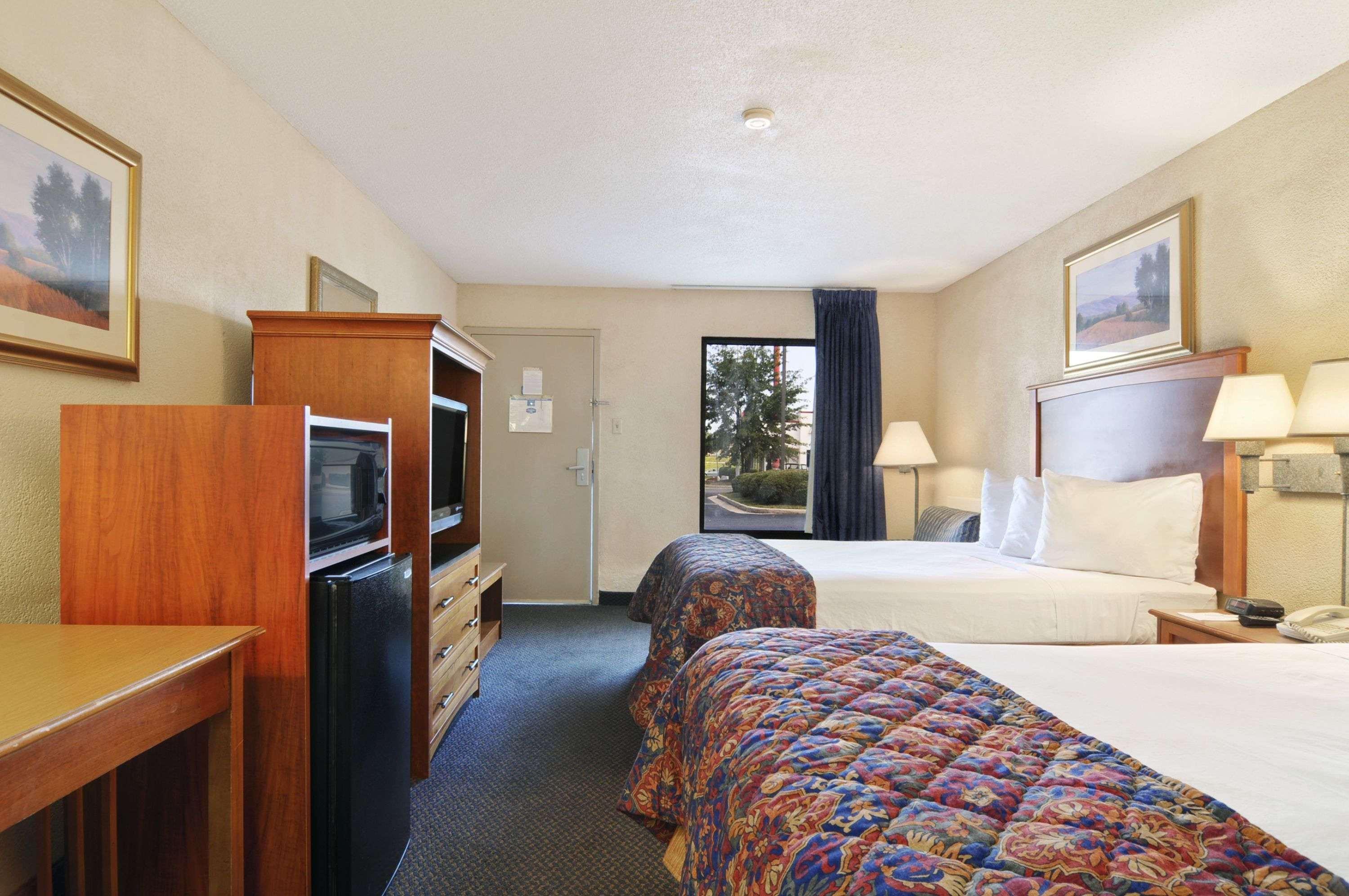 Motel Baymont By Wyndham Macon I-75 Exterior foto