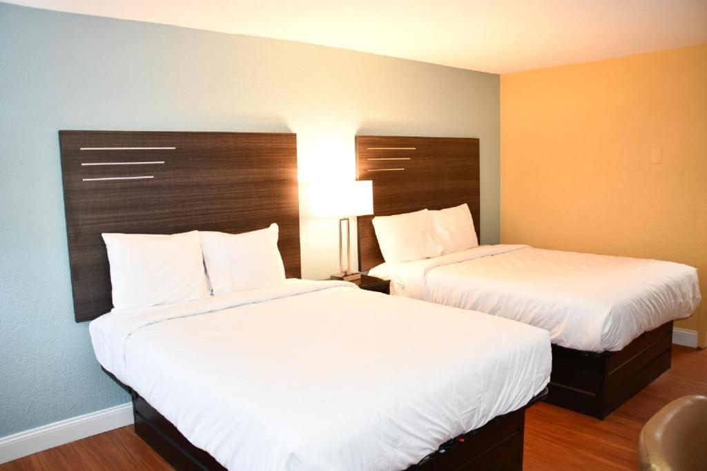 Motel Baymont By Wyndham Macon I-75 Exterior foto